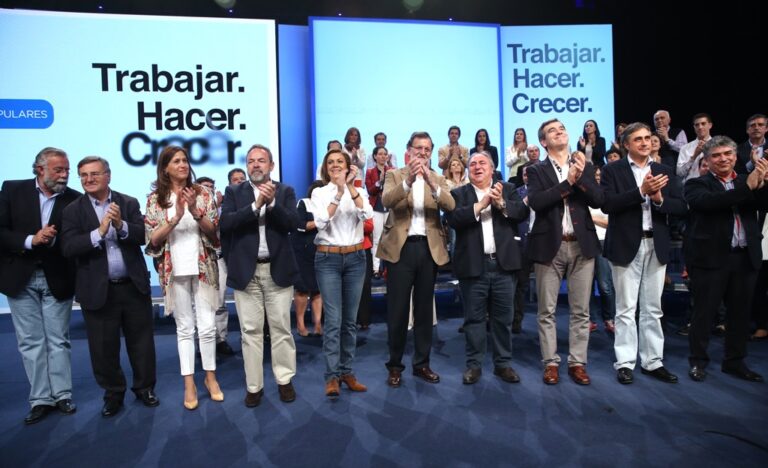 Cospedal propone volver a bajar el tramo autonómico del IRPF si revalida el Gobierno de C-LM