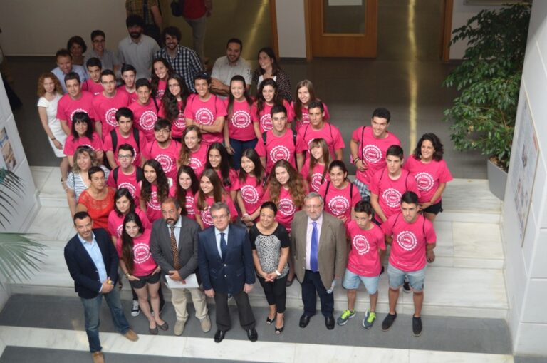 La UCLM posibilita a 120 alumnos de Secundaria su primera toma de contacto con la labor investigadora
