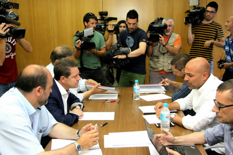 Page: ”Toca un cambio de Gobierno para la recuperación económica con recuperación social”