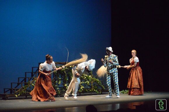 Gran éxito de “Romeo e Giullietta”, una fresca comedia de Platea Teatro