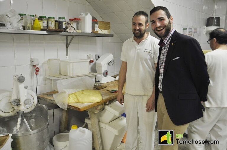 Panaderos Artesanos  J. Sánchez, cuatro generaciones endulzando la Semana Santa de Tomelloso