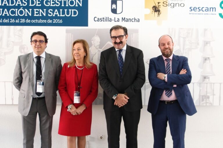 Un simulacro de incendio en el Hospital de Tomelloso enseña a los profesionales cómo actuar ante una emergencia