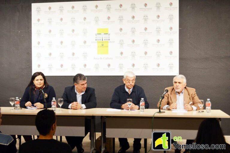 Tomelloso, París y Londres, por supuesto en ese orden