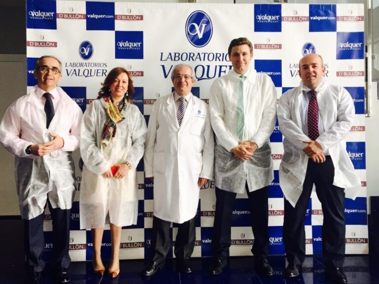 Caja Rural CLM con Laboratorios Válquer, una de las  firmas más vanguardistas de la región