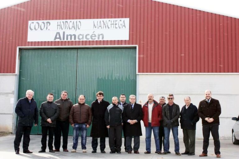 Caja Rural Castilla La Mancha, comprometida con las cooperativas de Horcajo de Santiago