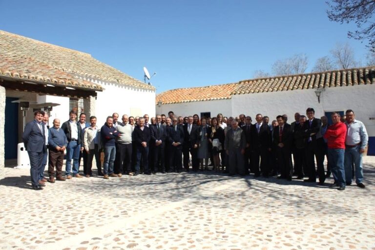 Caja Rural CLM pone en valor el protagonismo de las cooperativas por mejorar nuestra tierra