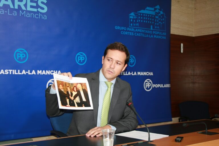 El PP acusa a Page y sindicados de practicar “política de enchufismo”