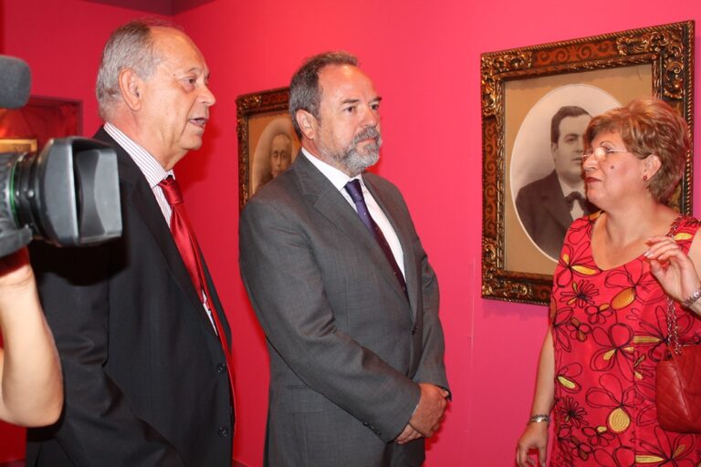 Labrador visita el Ayuntamiento de Ajofrín y los cuarteles de la Guardia Civil en Ajofrín y Orgaz