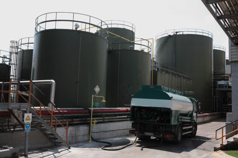 Castilla-La Mancha recupera cerca de 8.000 toneladas de aceite industrial usado en 2013