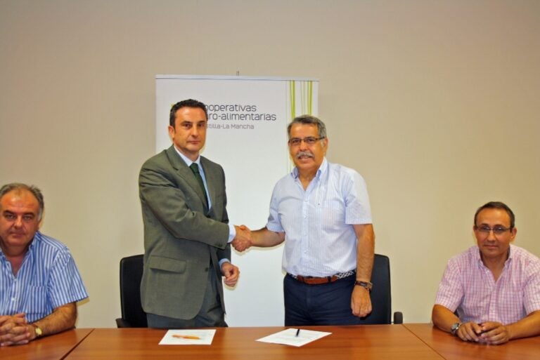Cooperativas Agro-alimentarias y Evalue Innovación firman un convenio