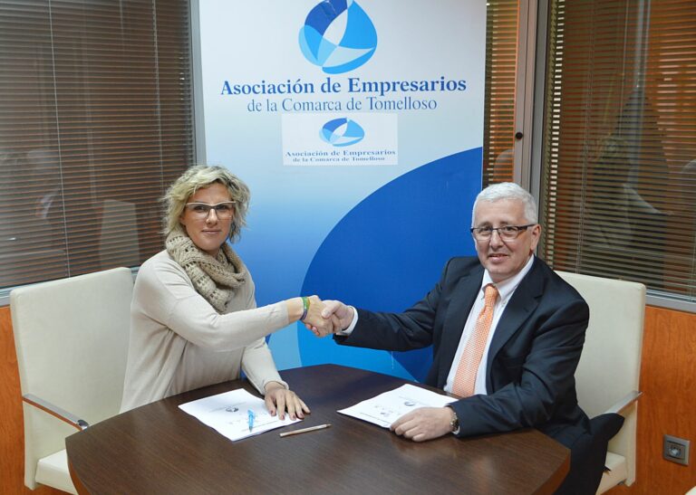 La AECT establece un convenio de colaboración con Centro Médico Lámar