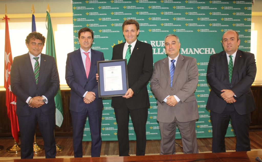 Caja Rural Castilla-La Mancha renueva el sello de calidad AENOR por su gestión integral de la PAC