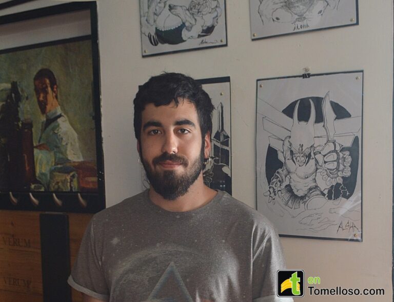 Juanjo Pascua presenta sus mundos fantásticos en el Rinconcito de Tomelloso