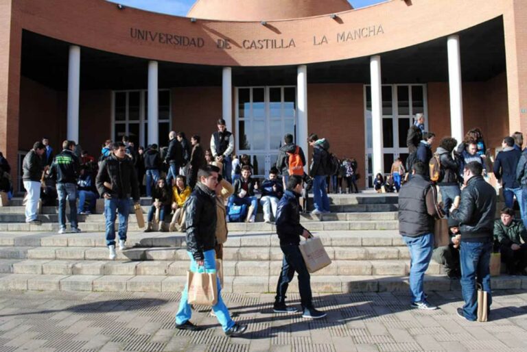 La UCLM alcanza una cifra de estudiantes matriculados similar a la que tenía antes del proceso de Bolonia