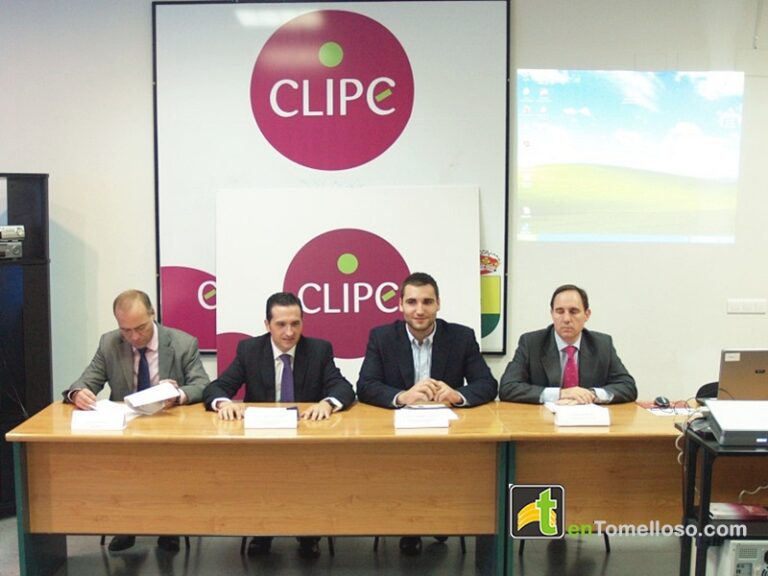 Inaugurada la exposición de los productos alimentarios de Tomelloso