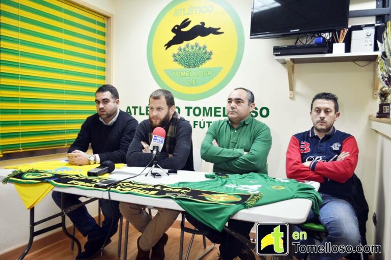 Moraga continuará al frente del banquillo del Atlético Tomelloso hasta final de temporada