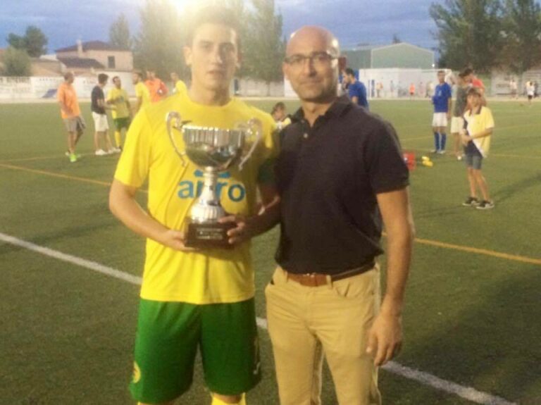 El Atlético Tomelloso venció 1-2 al C.D. Madridejos de tercera división