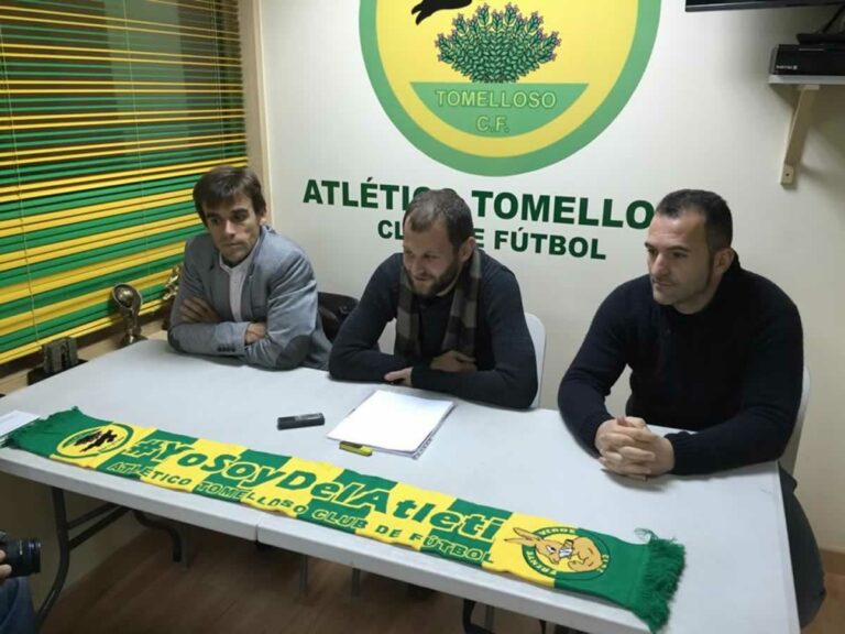 El Atlético Tomelloso presenta su sección de triatlón
