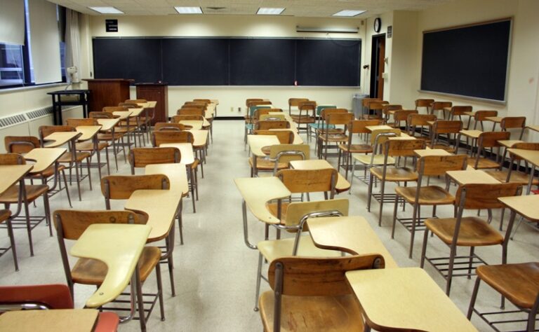 El DOCM publica las bolsas de trabajo de aspirantes a interinidades de maestros