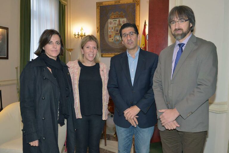 Caballero se interesa por la actividad del Centro Tecnológico del Metal y su apoyo a las pymes