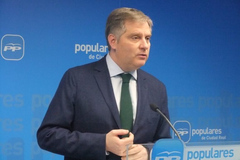 Cañizares afirma que la mejor fórmula para solucionar los problemas de pobreza y desigualdad que creó el PSOE de Page es la creación de empleo