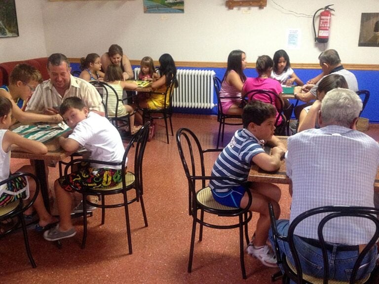 La Escuela de Verano  de Argamasilla de Alba celebra las I Jornadas Intergeneracionales