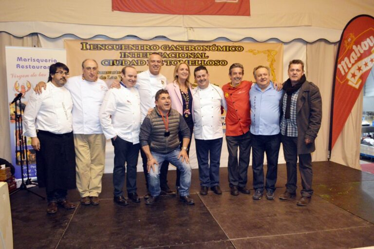 Casero asiste a la celebración del “I Encuentro Gastronómico Ciudad de Tomelloso”