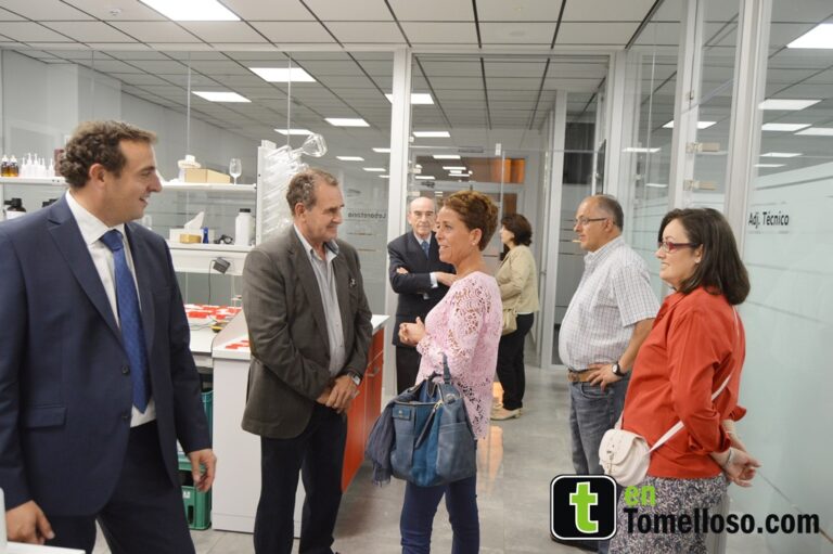 Ciudadanos Tomelloso visita Virgen de las Viñas Bodega Almazara