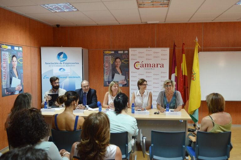 26 mujeres finalizan el Programa de Emprendimiento Femenino en la Asociación de Empresarios de Tomelloso
