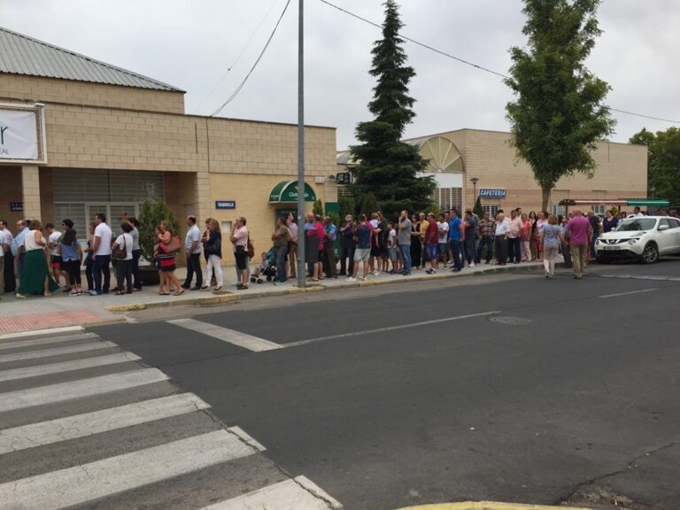 Largas colas en Fecircatur