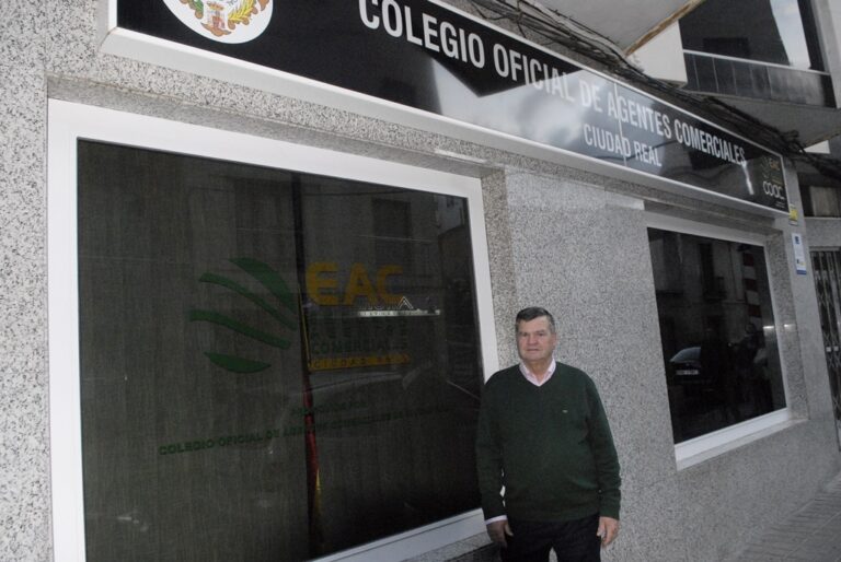 El Colegio de agentes comerciales concede el Premio Mercurio a Cáritas Diocesana de Ciudad Real
