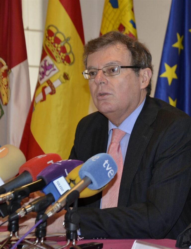Collado oficializa su candidatura a rector de la UCLM con “una gran gestión” como aval