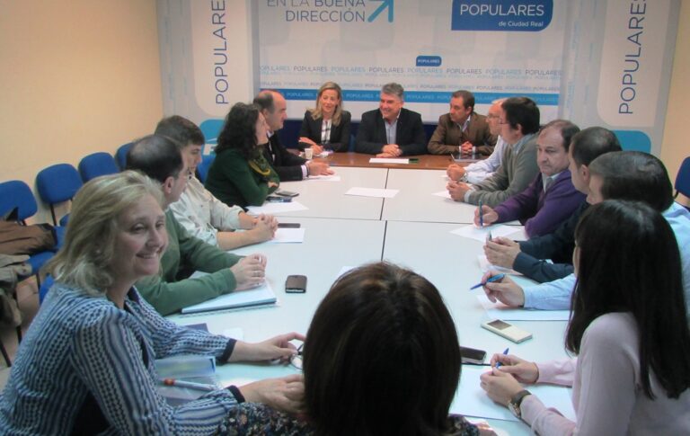 El PP exige a Page que “deje de ser un moroso y pague ya la PAC”