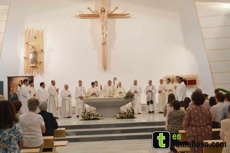 El Obispo consagra el nuevo templo de la Parroquia de los Ángeles de Tomelloso