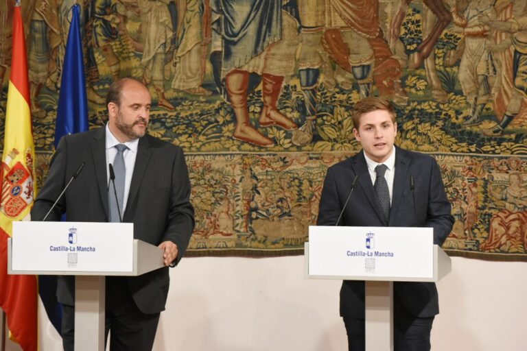El Gobierno Regional reduce un 10 por ciento los nombramientos políticos de libre designación