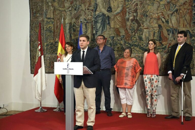 El Gobierno regional  dará “prioridad presupuestaria” y “seguridad jurídica” a las personas dependientes