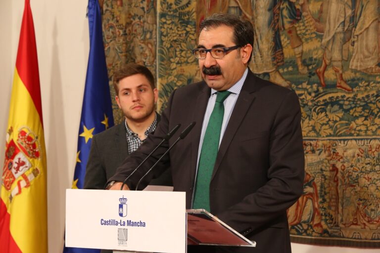 El Gobierno de Castilla-La Mancha adquiere 40.000 vacunas para prevenir la enfermedad invasiva por neumococo