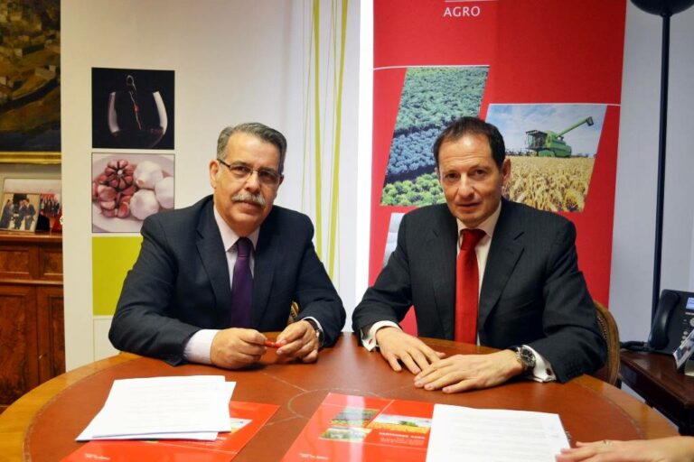 Cooperativas Agro-alimentarias renueva su colaboración para 2015 con el Banco Santander