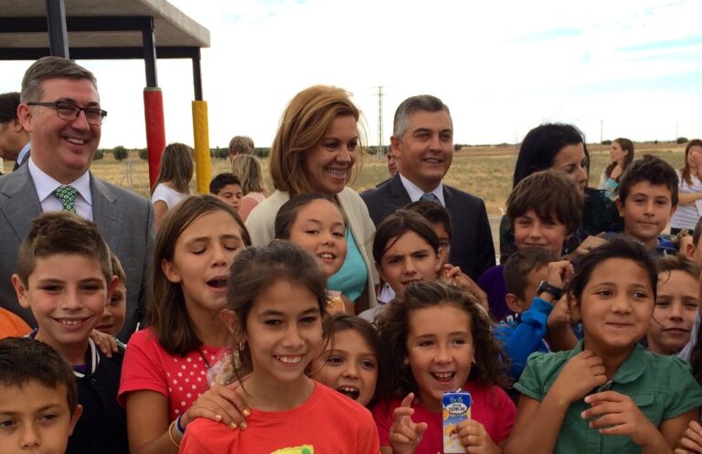 Cospedal: “La igualdad de oportunidades se garantiza desde la infancia”