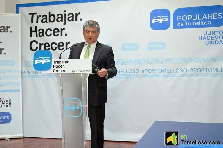 Cotillas: “El PP es un partido cercano y abierto a las propuestas, que escucha a los vecinos”
