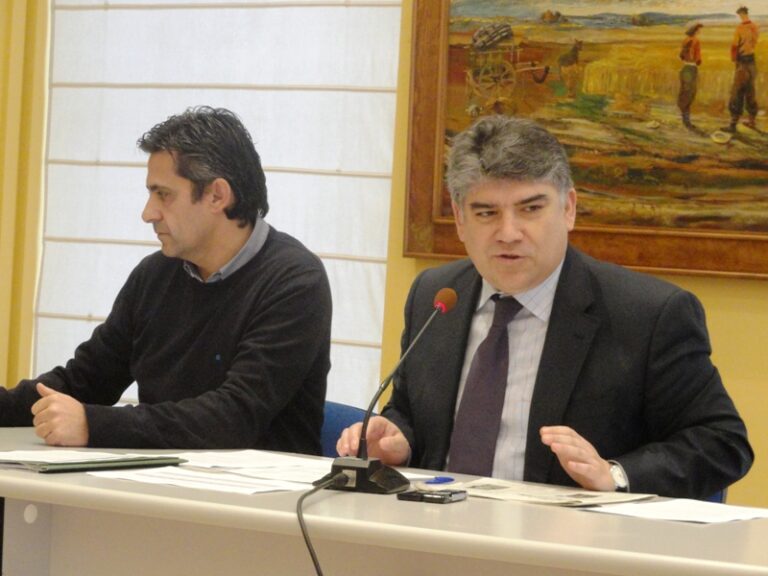 Cotillas: “Con el drama social del paro no se puede hacer demagogia y carroñería”