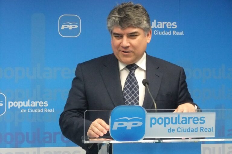 Cotillas valora positivamente una reunión “efectiva, centrada en la creación de empleo y en el crecimiento”