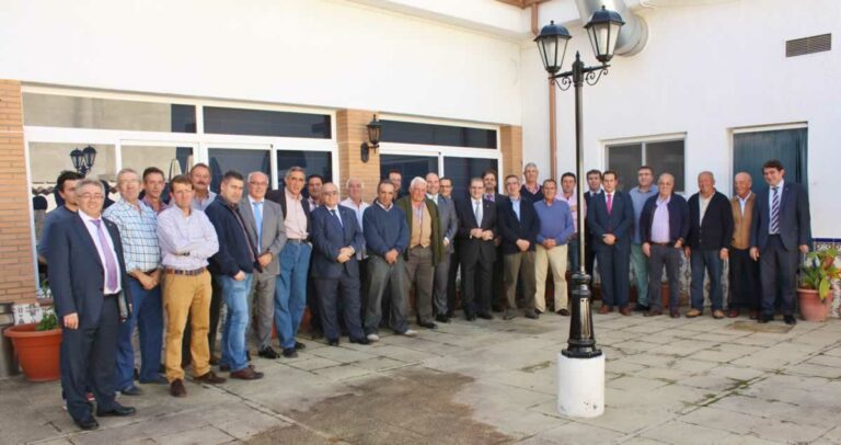 Caja Rural Castilla-La Mancha ofrece a las cooperativas agrarias su soporte financiero