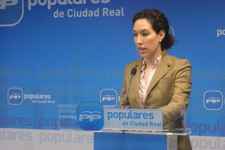 Molina: “Gracias a las políticas del PP, los jóvenes miramos al futuro con esperanza”