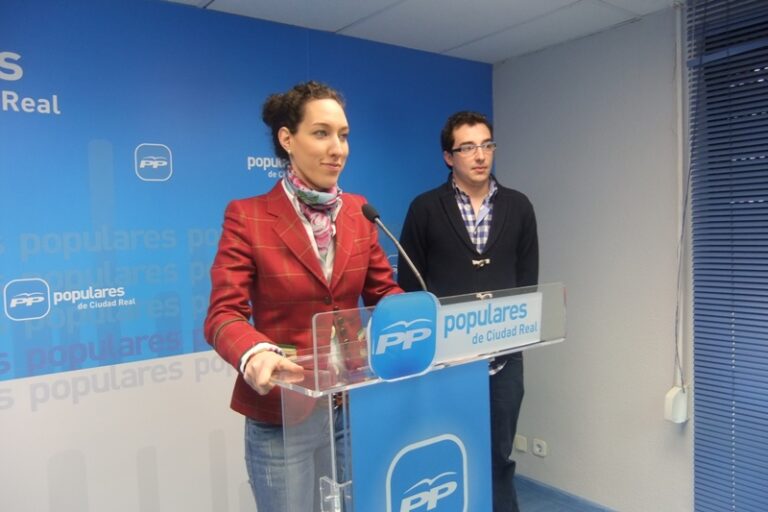Molina: “Los jóvenes vemos que hay dos formas de hacer política”
