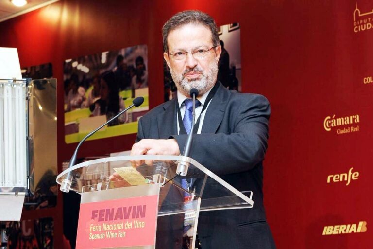 De Lara: “Animo al sector agroalimentario de la provincia a que participe en FENAVIN original”