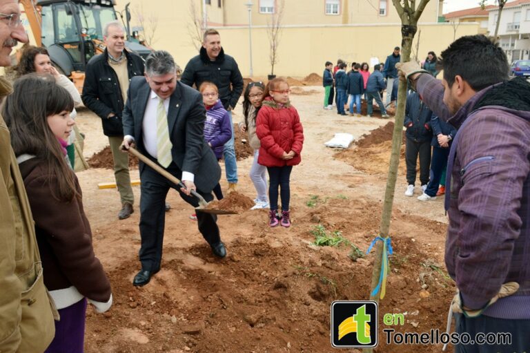 Los escolares de Tomelloso celebran el Día del Árbol