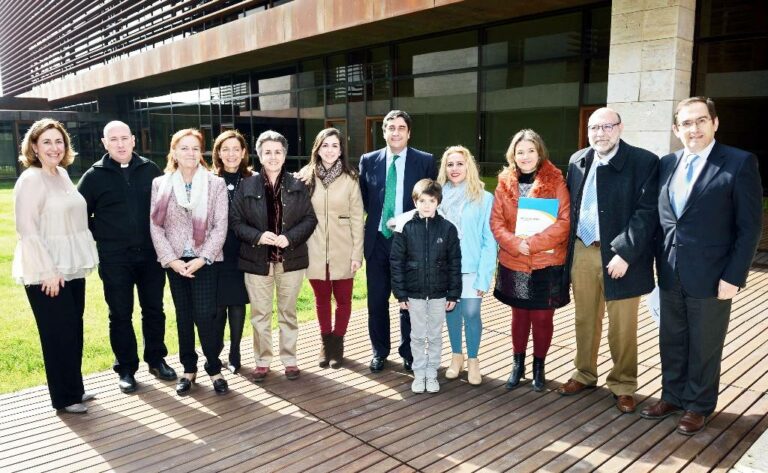 La Junta facilitará viviendas para los padres de niños con cáncer