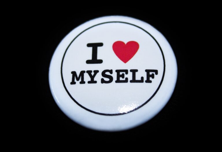 El ego, que no cesa – por F. Navarro