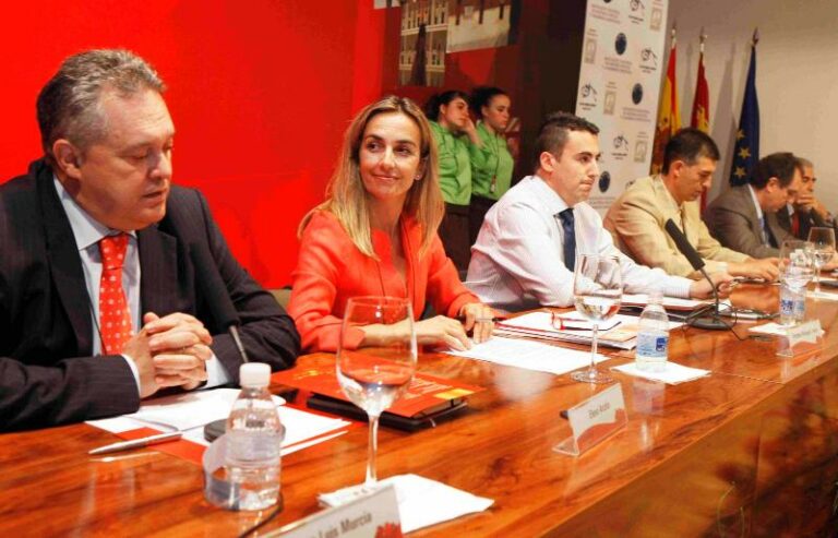 La Asociación Española de Periodistas y Escritores del Vino entregará sus premios en FENAVIN